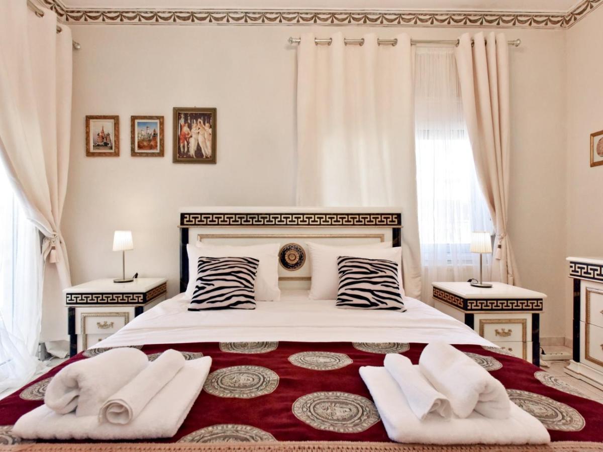 Royal House Apartment Неа Мудания Екстериор снимка