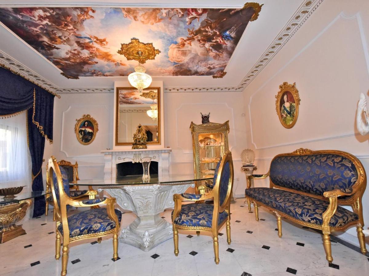 Royal House Apartment Неа Мудания Екстериор снимка