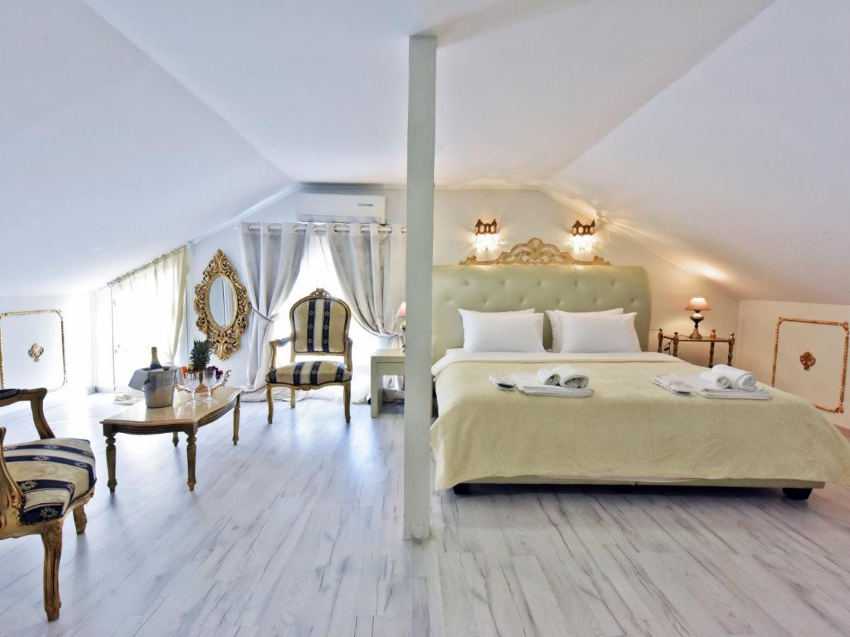 Royal House Apartment Неа Мудания Екстериор снимка