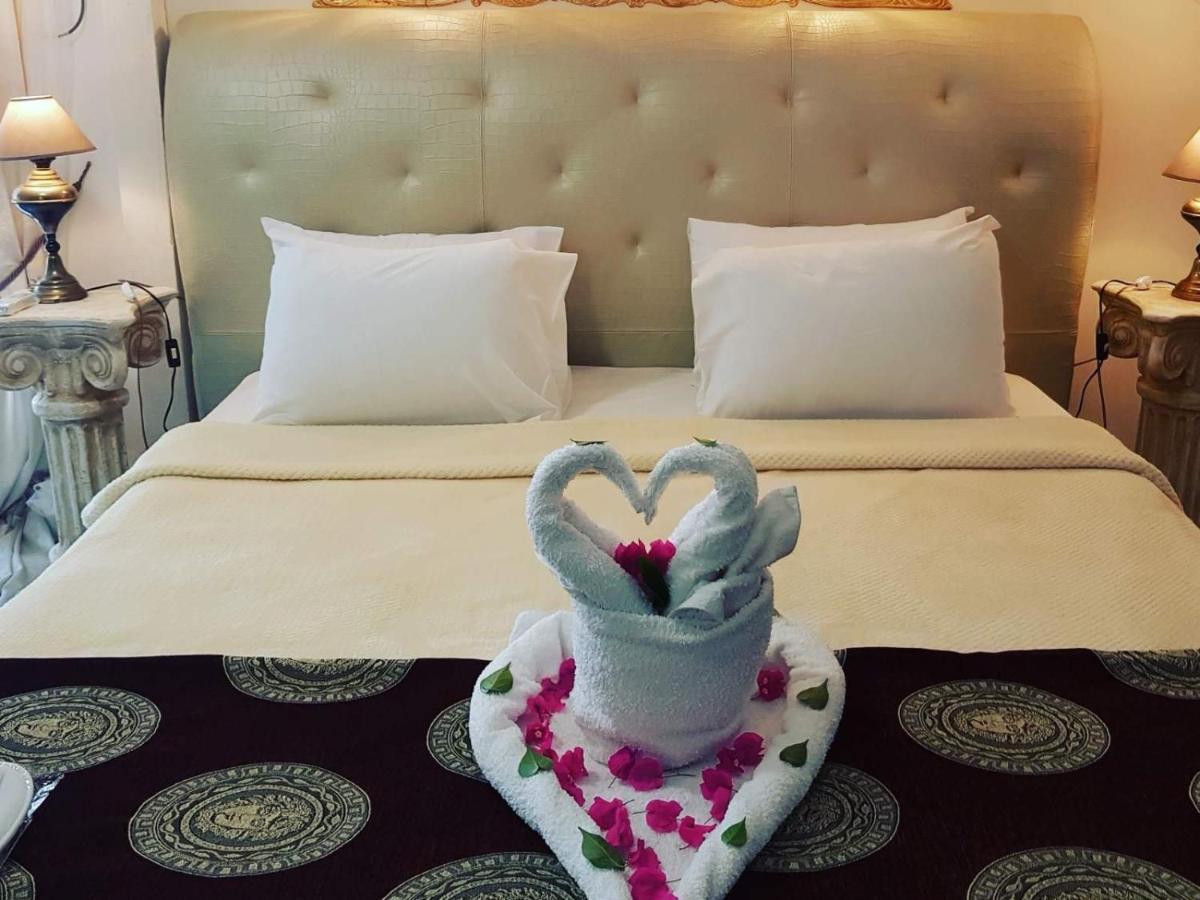 Royal House Apartment Неа Мудания Екстериор снимка