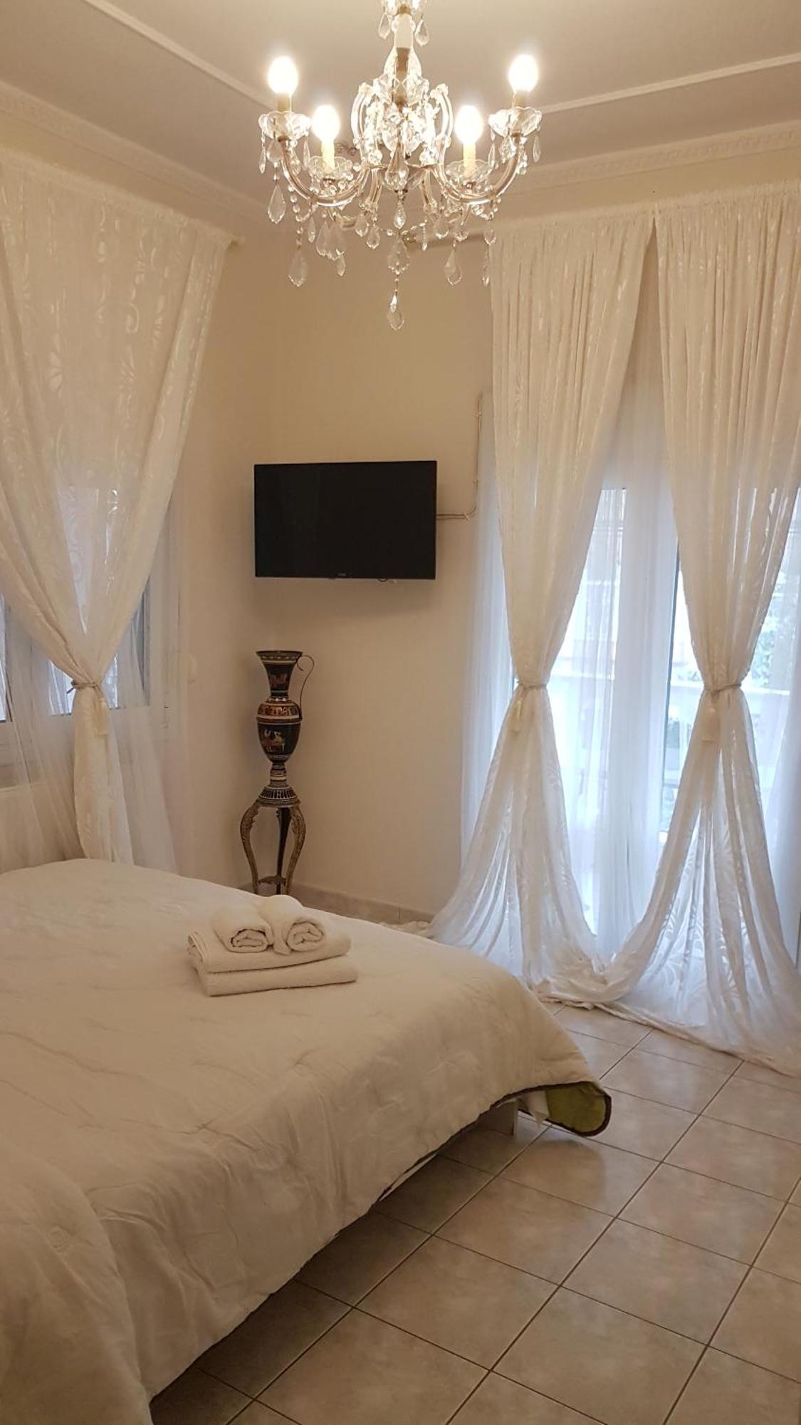 Royal House Apartment Неа Мудания Екстериор снимка